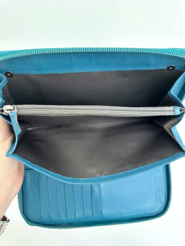 Chanel Camelia Large Pung - Image 12